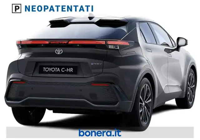 Toyota C-HR view 4
