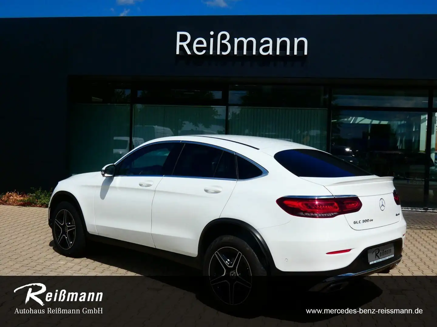 Mercedes-Benz GLC 300 de 4Matic Coupe Wit - 2