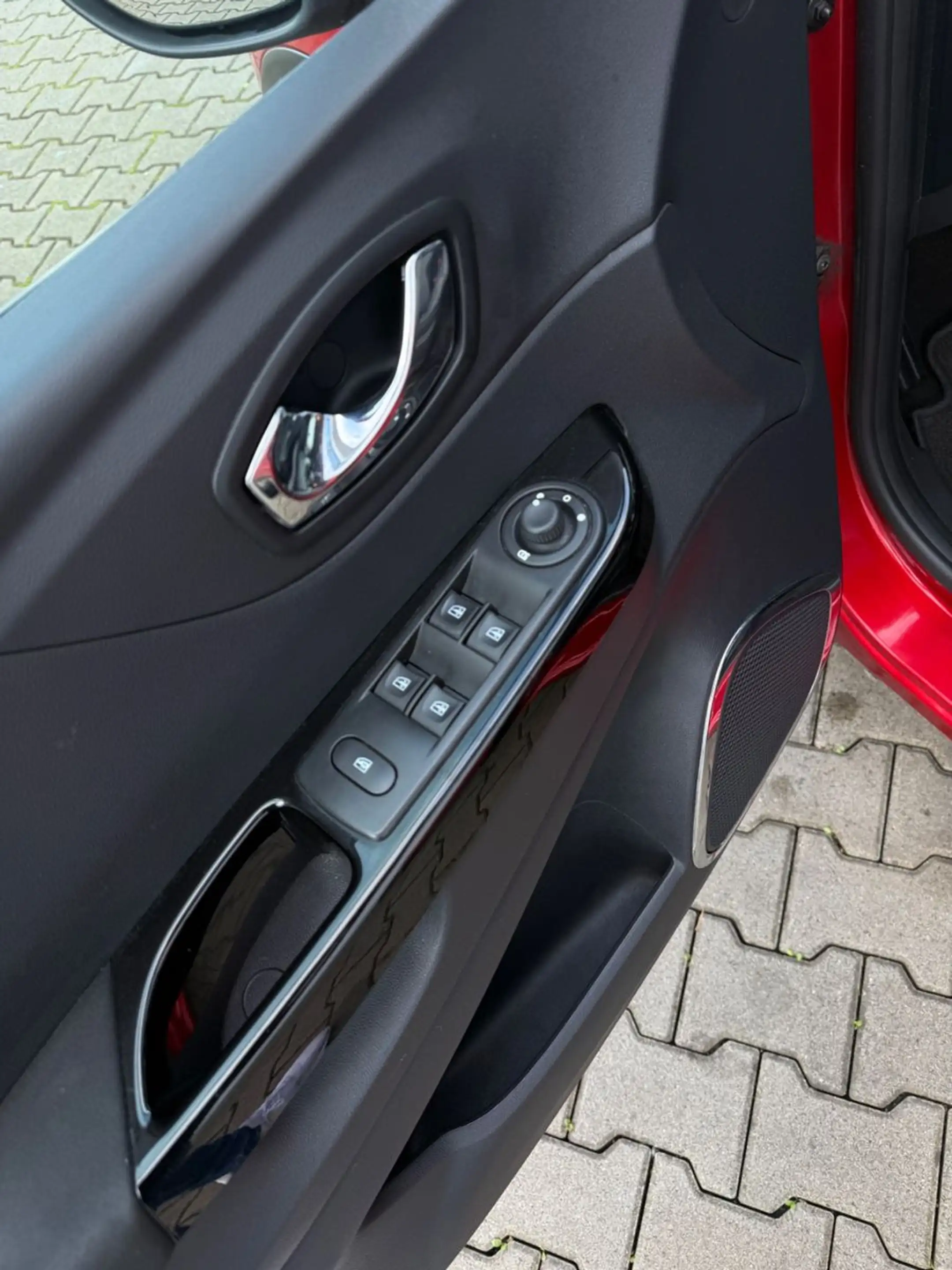 Renault Captur Intens,PDC,Navi,8-fach,Garantie — photo 7