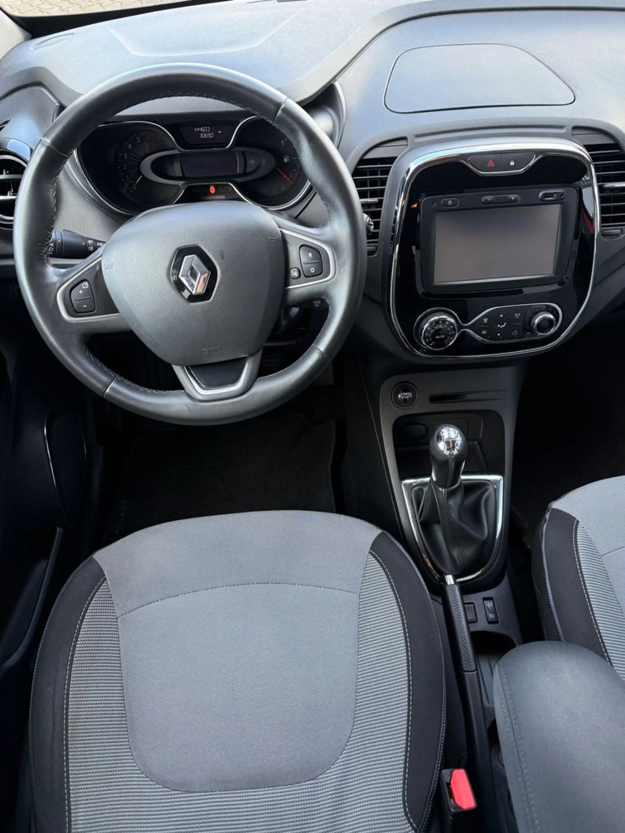 Renault Captur Intens,PDC,Navi,8-fach,Garantie — photo 12