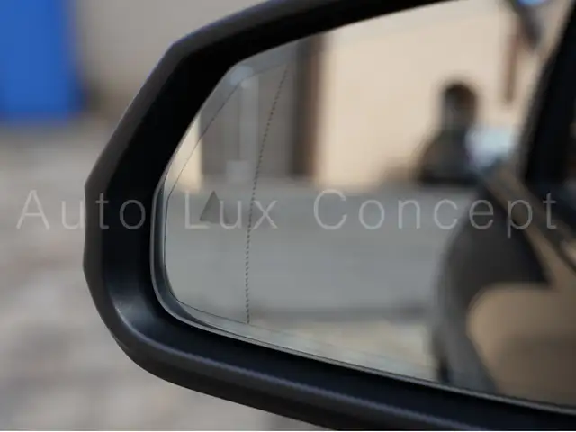 BMW X2 view 13