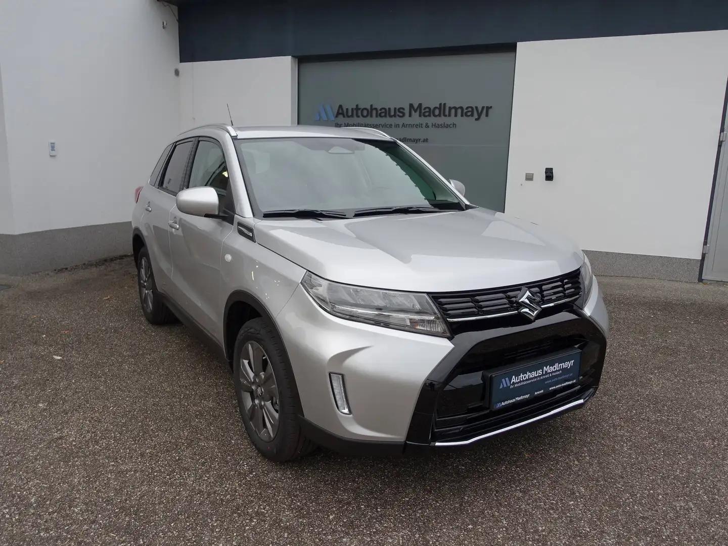 Suzuki Vitara VITARA 1.4 HYBRID ALLGRIP shine Silber - 1