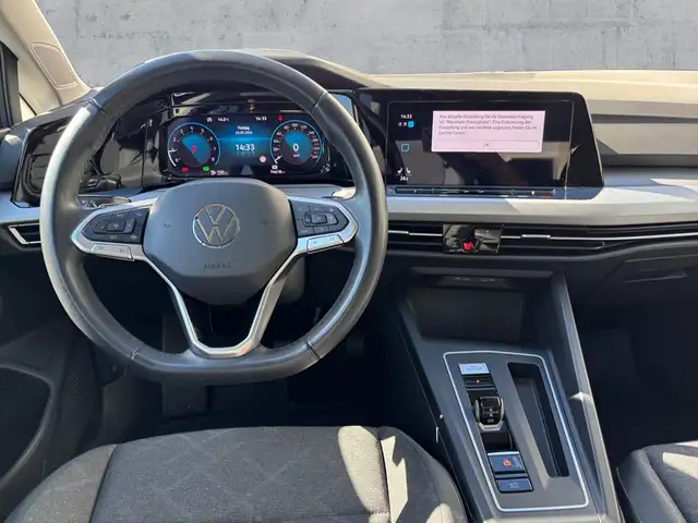 Volkswagen Golf view 9