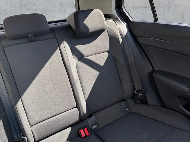 Volkswagen Golf view 16