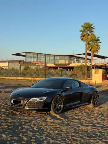 Audi 5.2 FSI quattro S tronic Plus 550hp Carbon Packet
