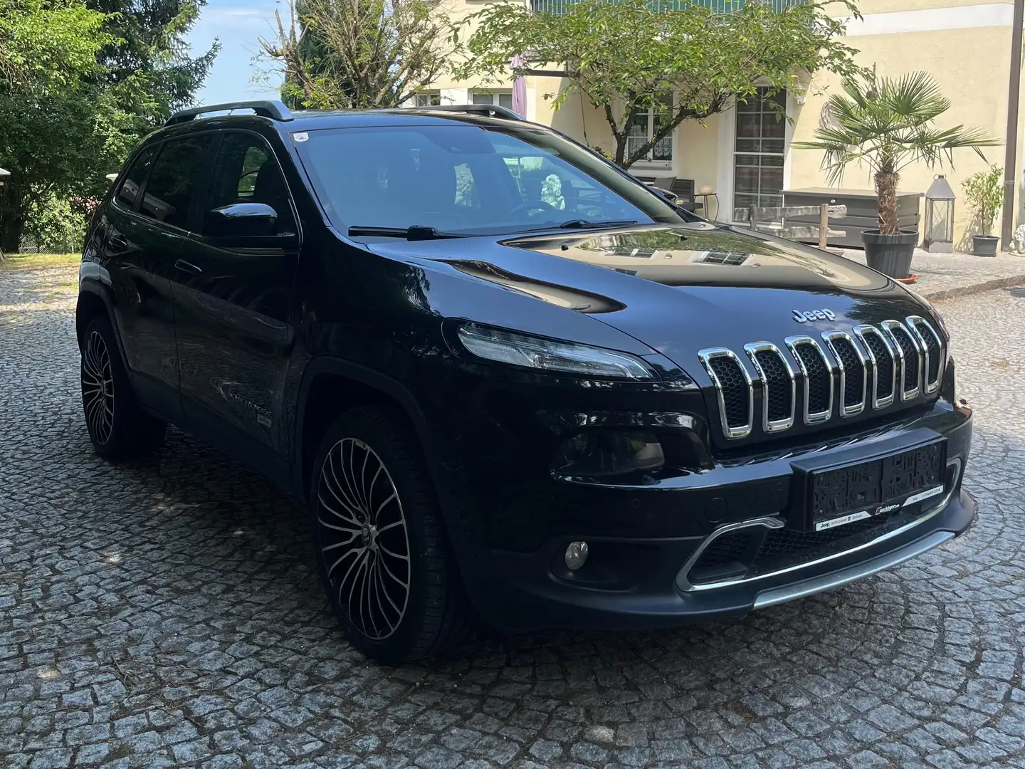 Jeep Cherokee Cherokee 2,0 MultiJet II AWD Limited Aut. Limited Schwarz - 1