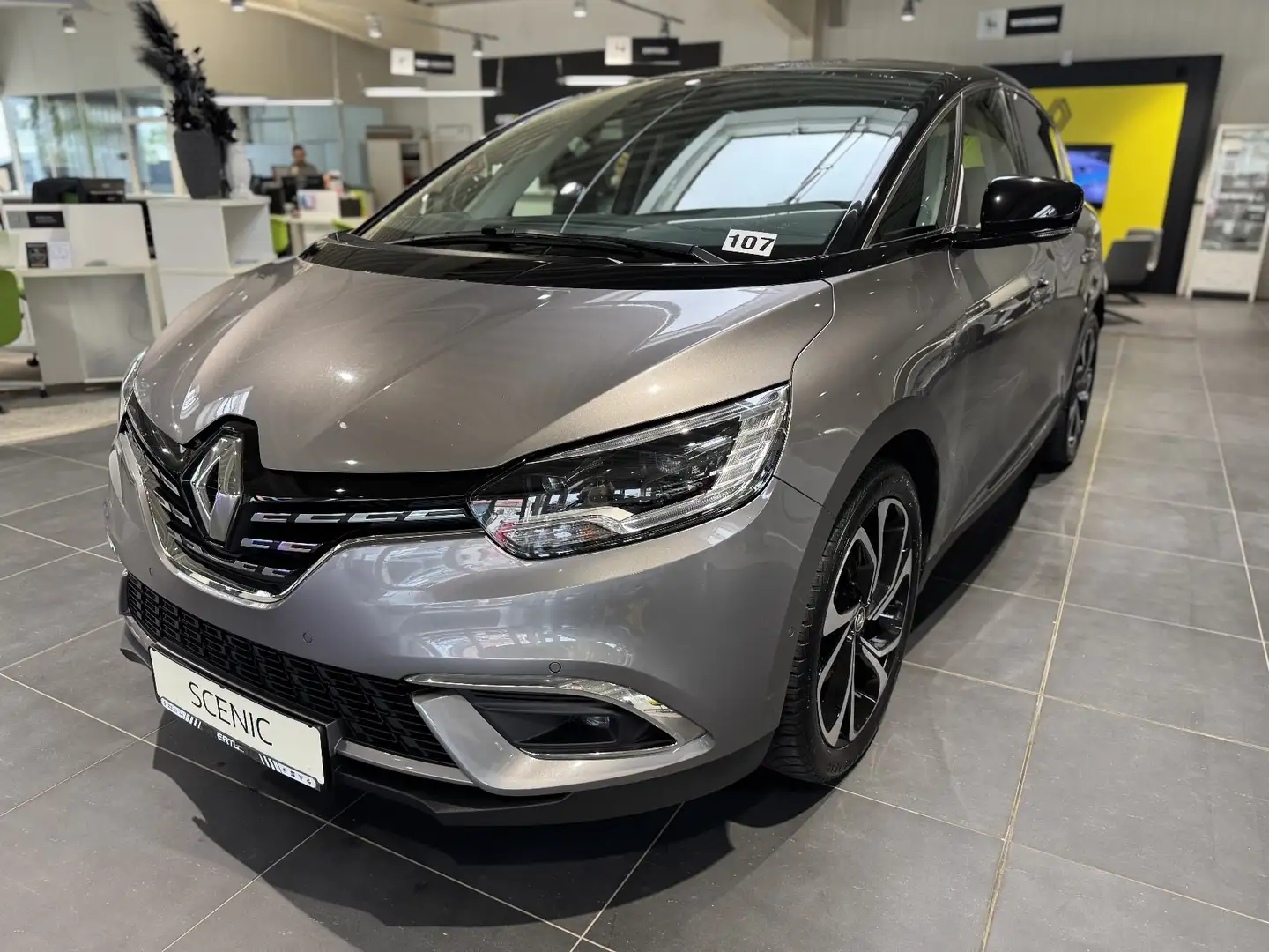 Renault Scenic BLACK Edition TCe 140 PS EDC Automatik Gris - 1