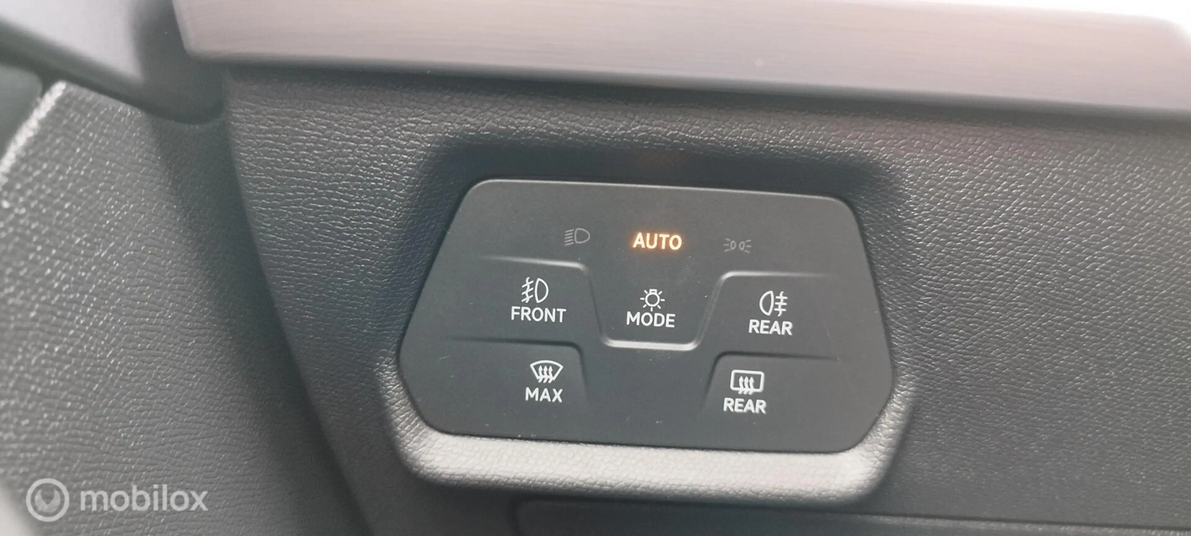 SEAT Leon e-Hybrid Sportstourer 1.4 TSI eHybrid PHEV FR — photo 15
