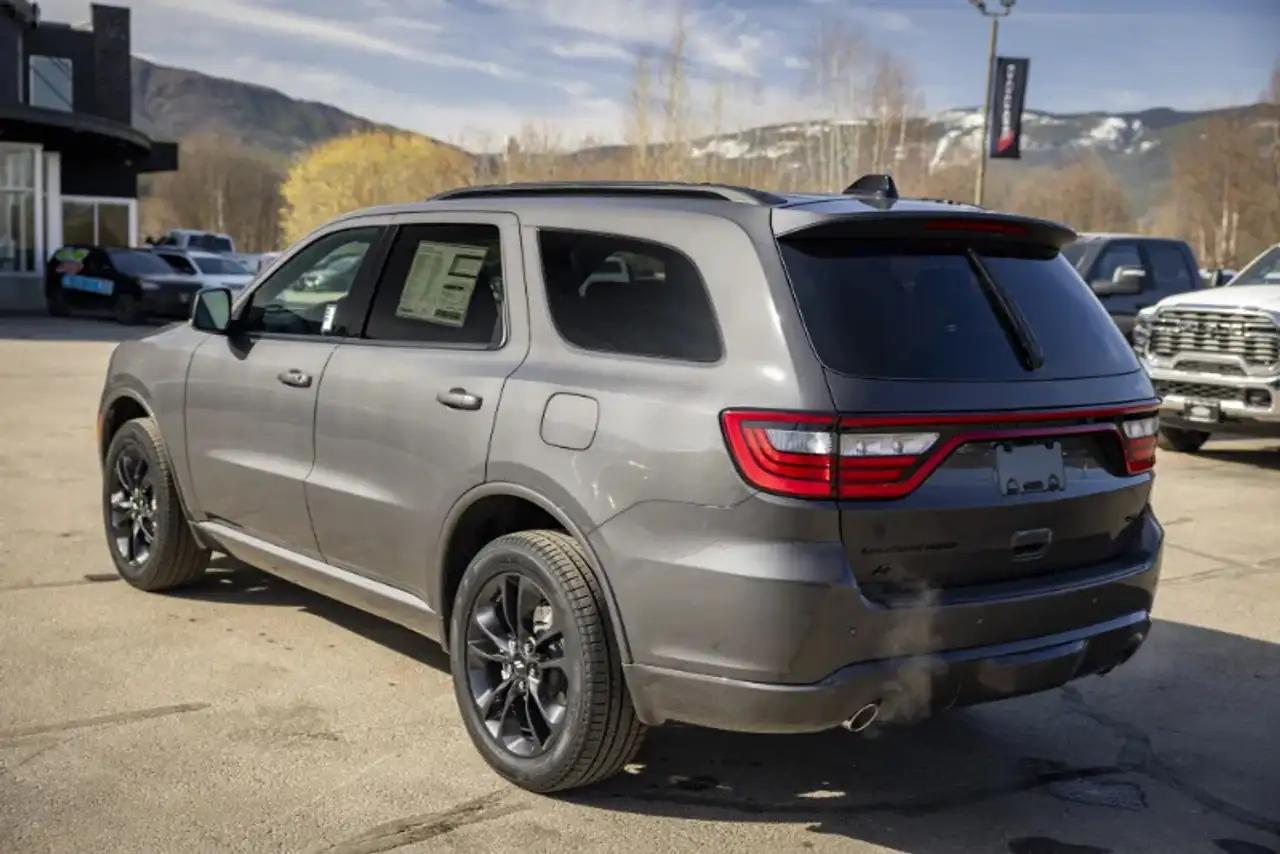 Dodge Durango снимка Dodge Durango