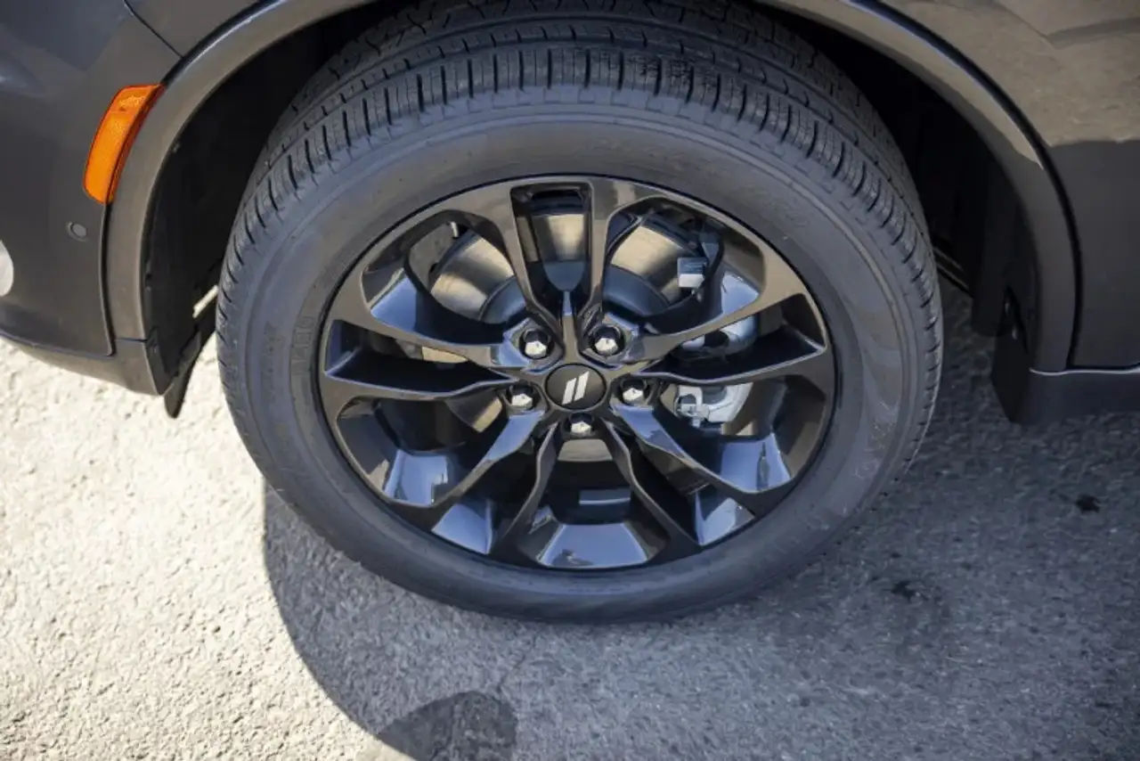 Dodge Durango снимка Dodge Durango