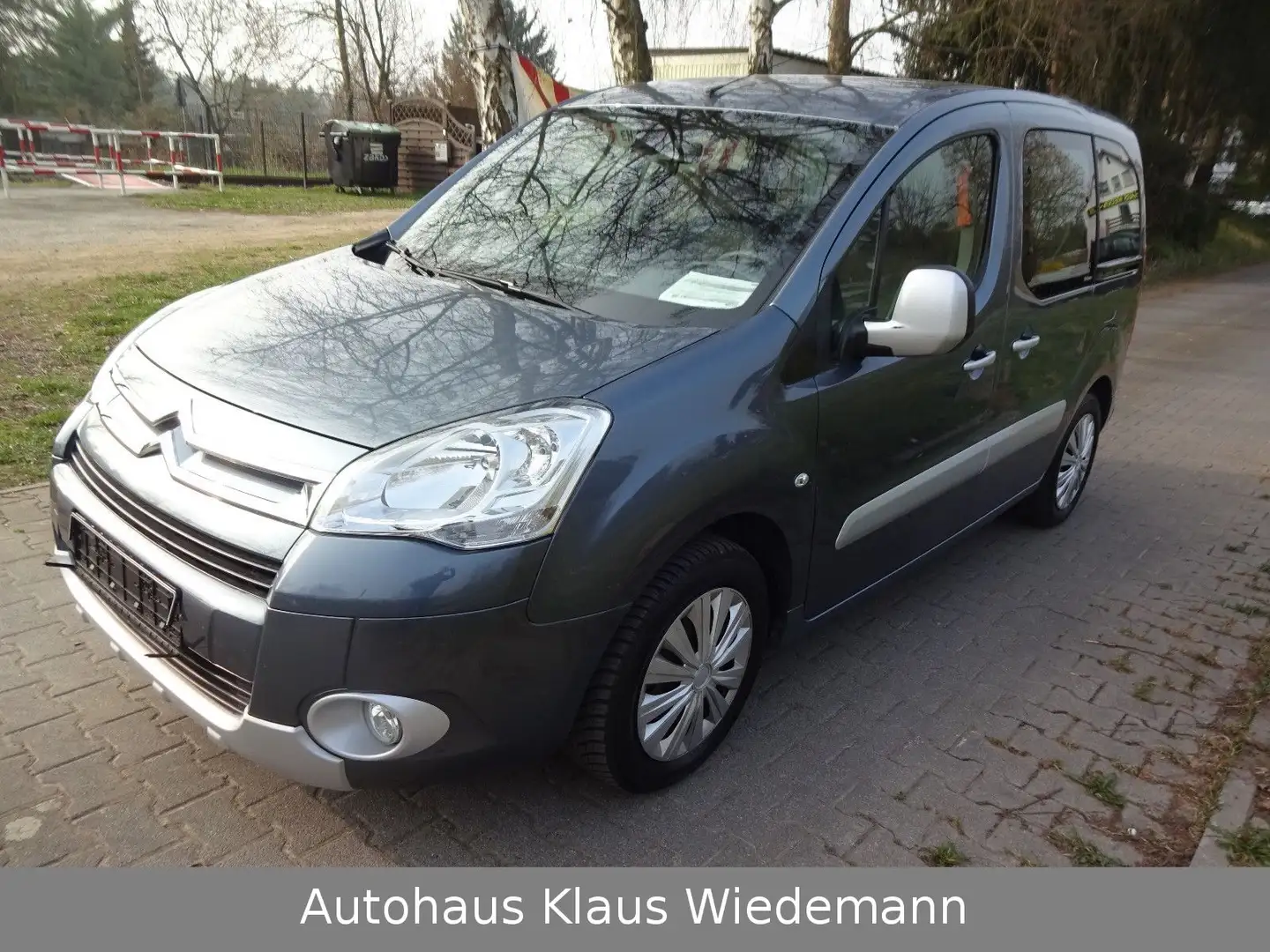 Citroen Berlingo VTi 95 Multispace - 2.Hd./orig. 64 TKM Grau - 1