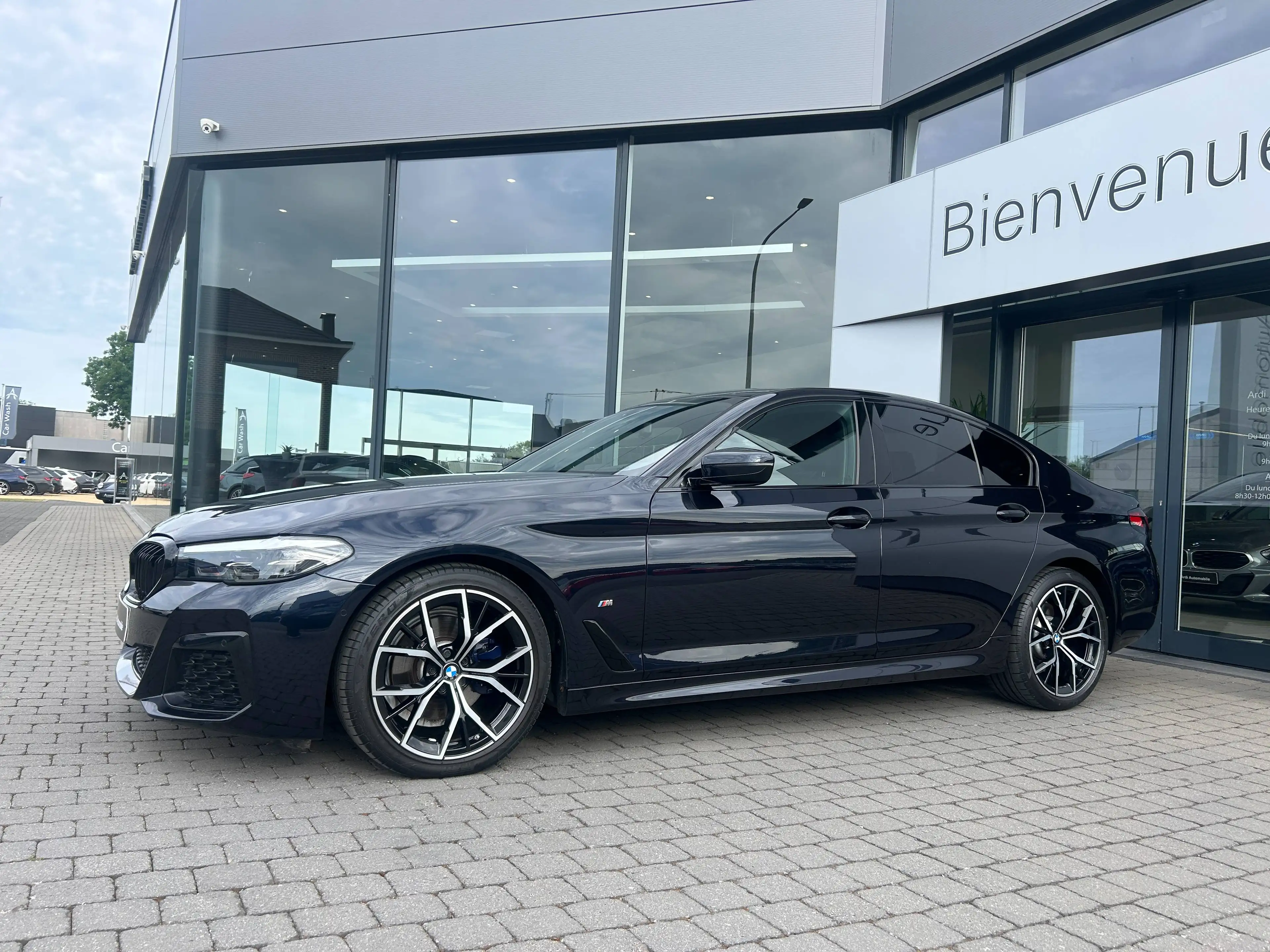 BMW 518 dA PACK M *GARANTIE*1ER PROPRIETAIRE*LED AMB*ALCANTARA* — photo 14