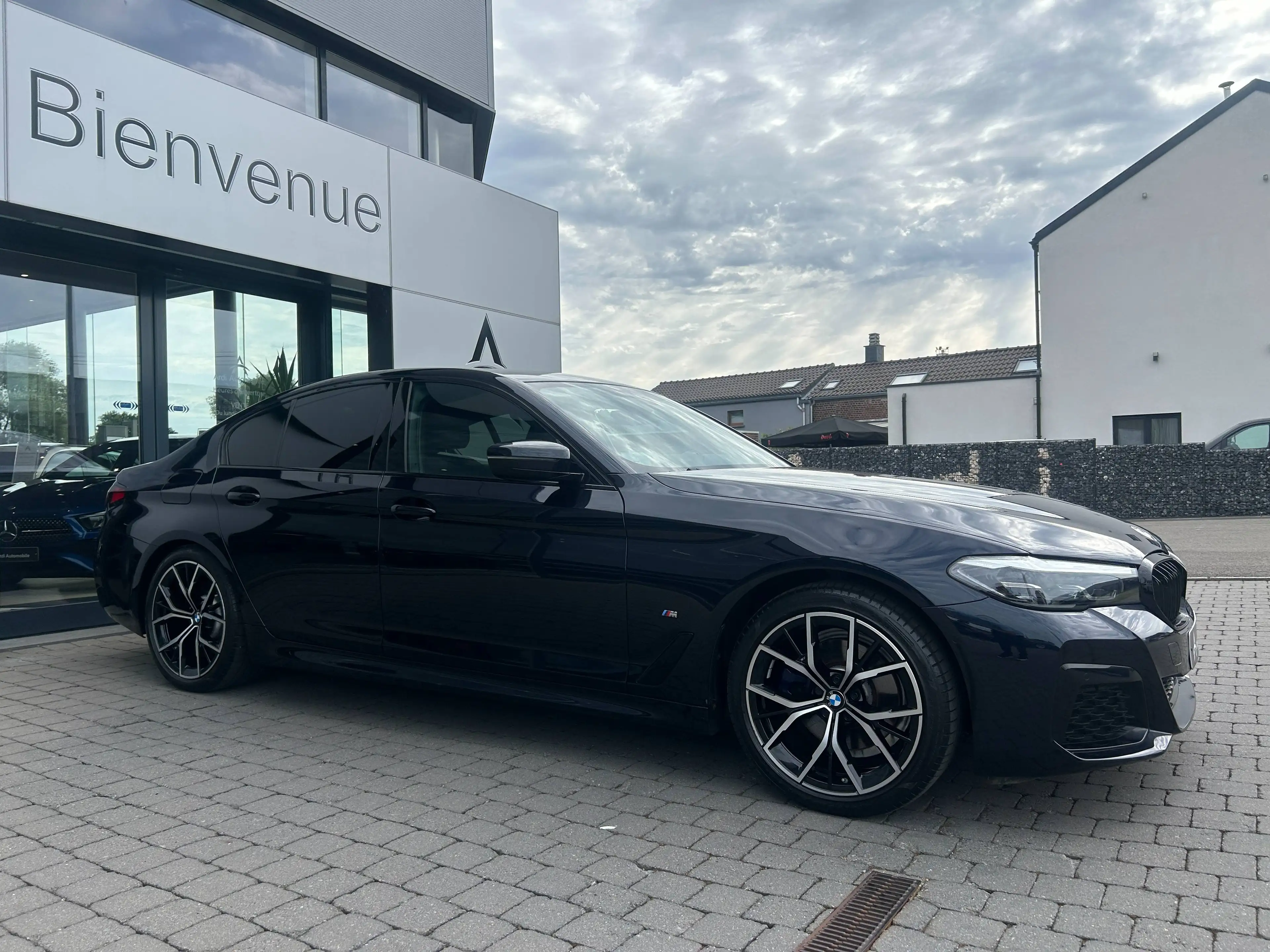 BMW 518 dA PACK M *GARANTIE*1ER PROPRIETAIRE*LED AMB*ALCANTARA* — photo 15