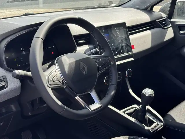 Renault Clio view 10