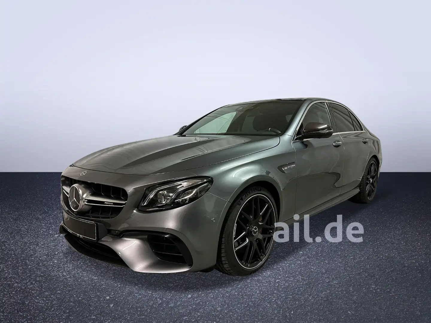 Mercedes-Benz E 63 AMG S 4Matic Carbon LED Keramik Navi LM Gri - 1