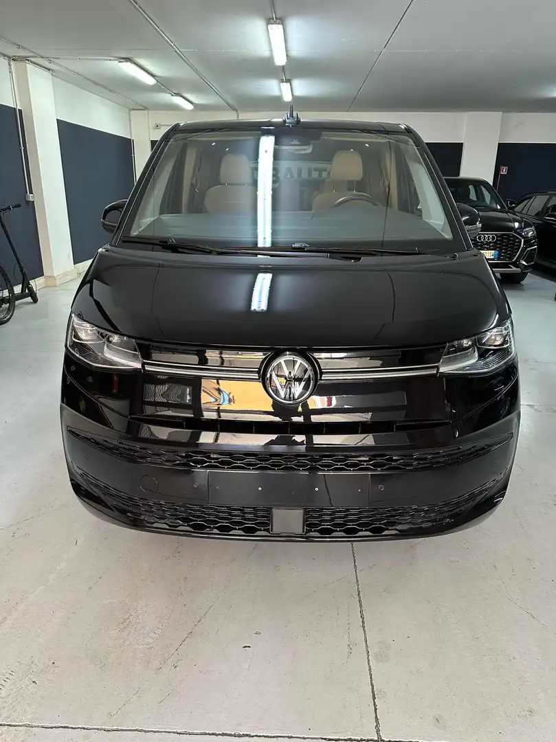 Volkswagen T7 Multivan 2.0 TDI 150CV DSG Style Zwart - 2