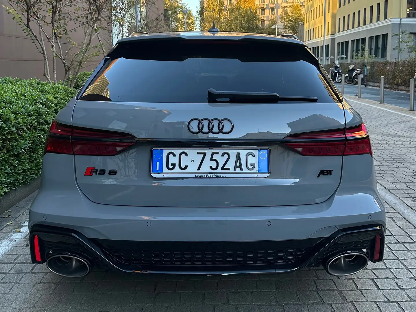Audi RS6 RS6 Avant 4.0 TFSI Performance Quattro Gris - 1
