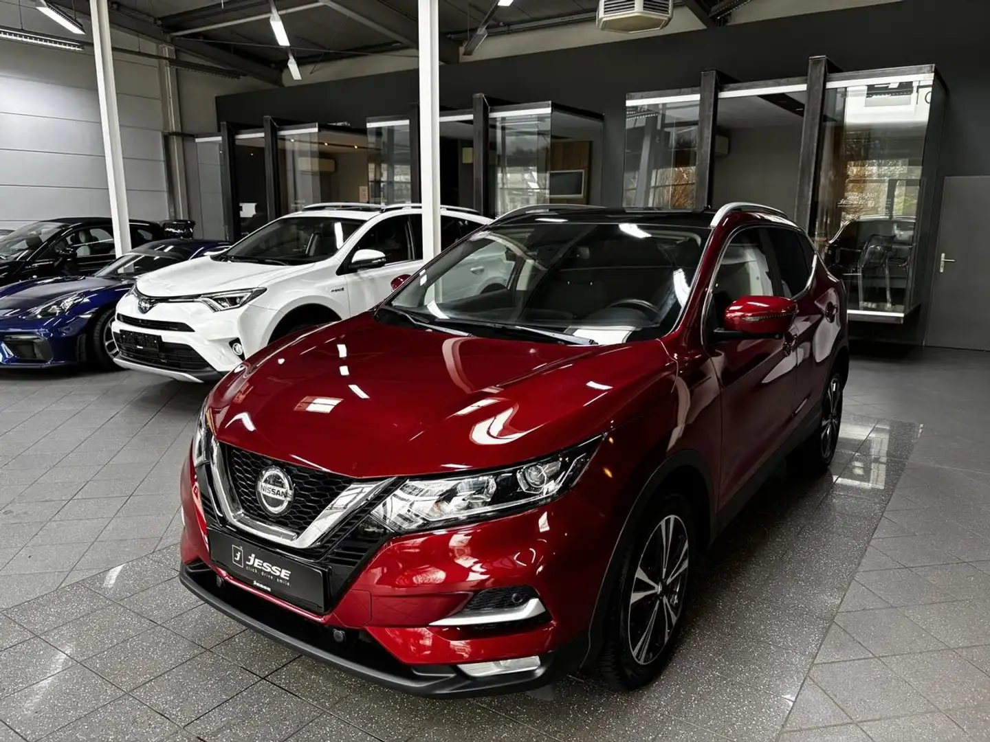 Nissan Qashqai 1.3 DIG-T Zama LED Navi Pano 360* SHZ Rouge - 1