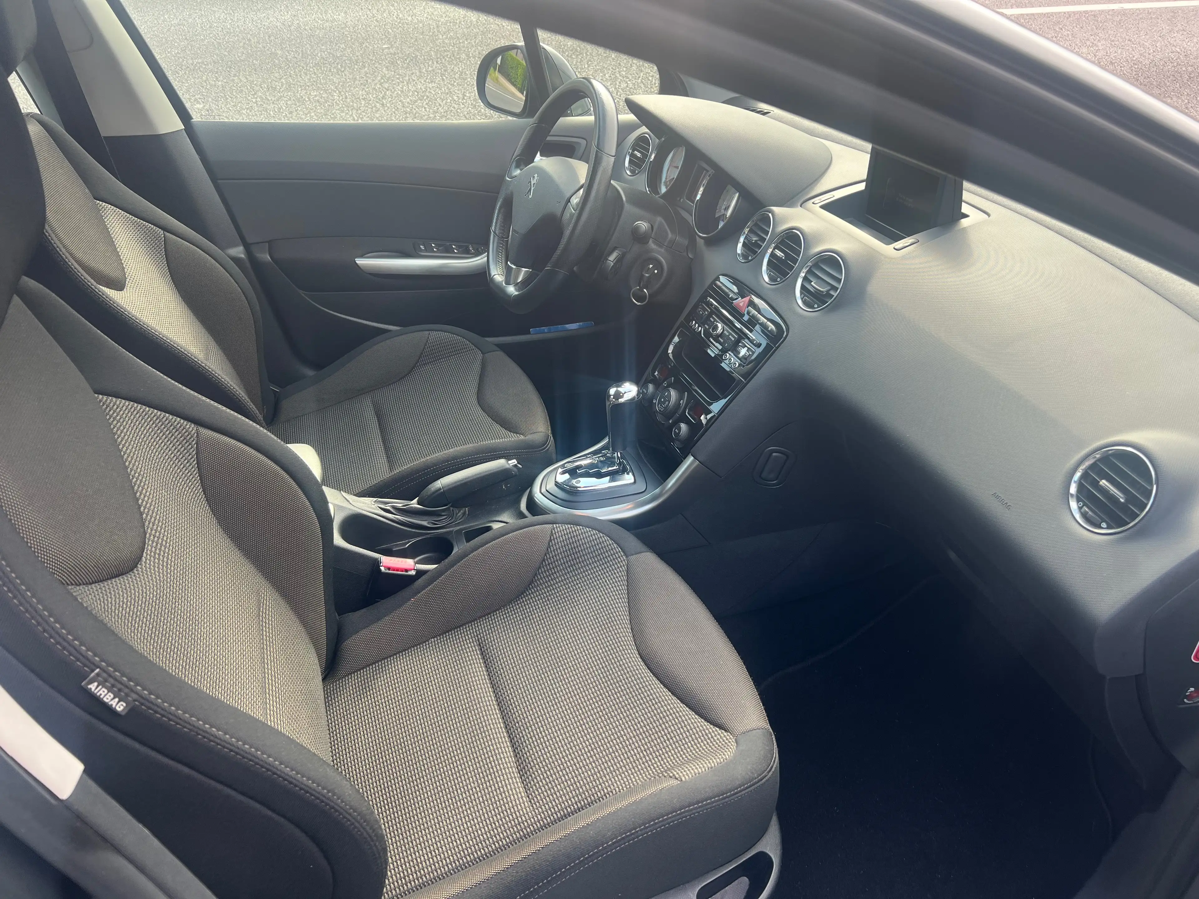 Peugeot 308 1.6i Active AUTOMATIQUE GPS !!98.000KMS!! Garantie POSSIBILITÉ CRÉDIT 100% — photo 8