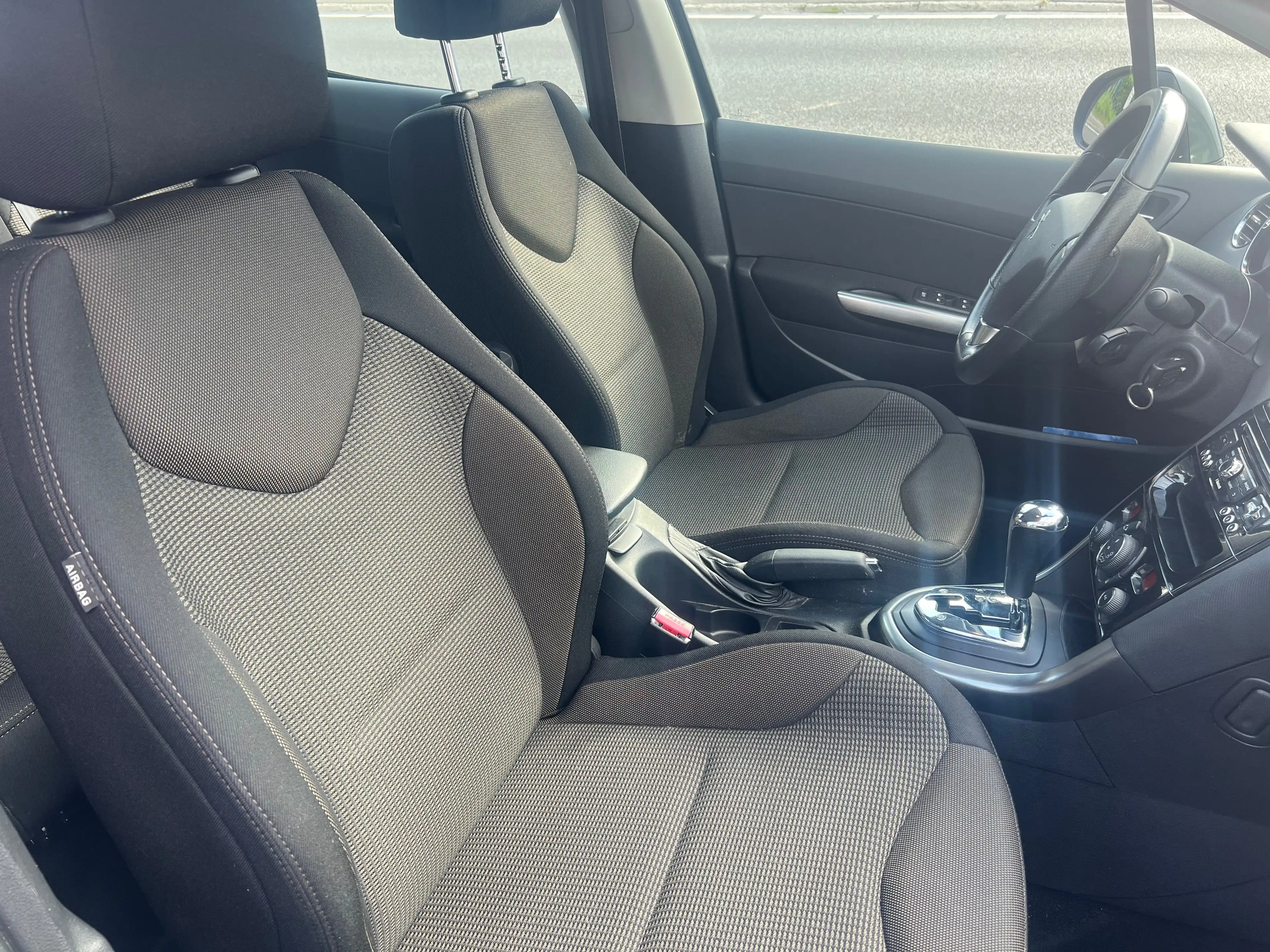 Peugeot 308 1.6i Active AUTOMATIQUE GPS !!98.000KMS!! Garantie POSSIBILITÉ CRÉDIT 100% — photo 9