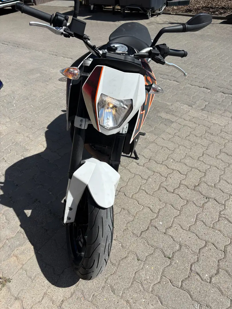 KTM 690 Duke TÜV NEU!!! bijela - 1