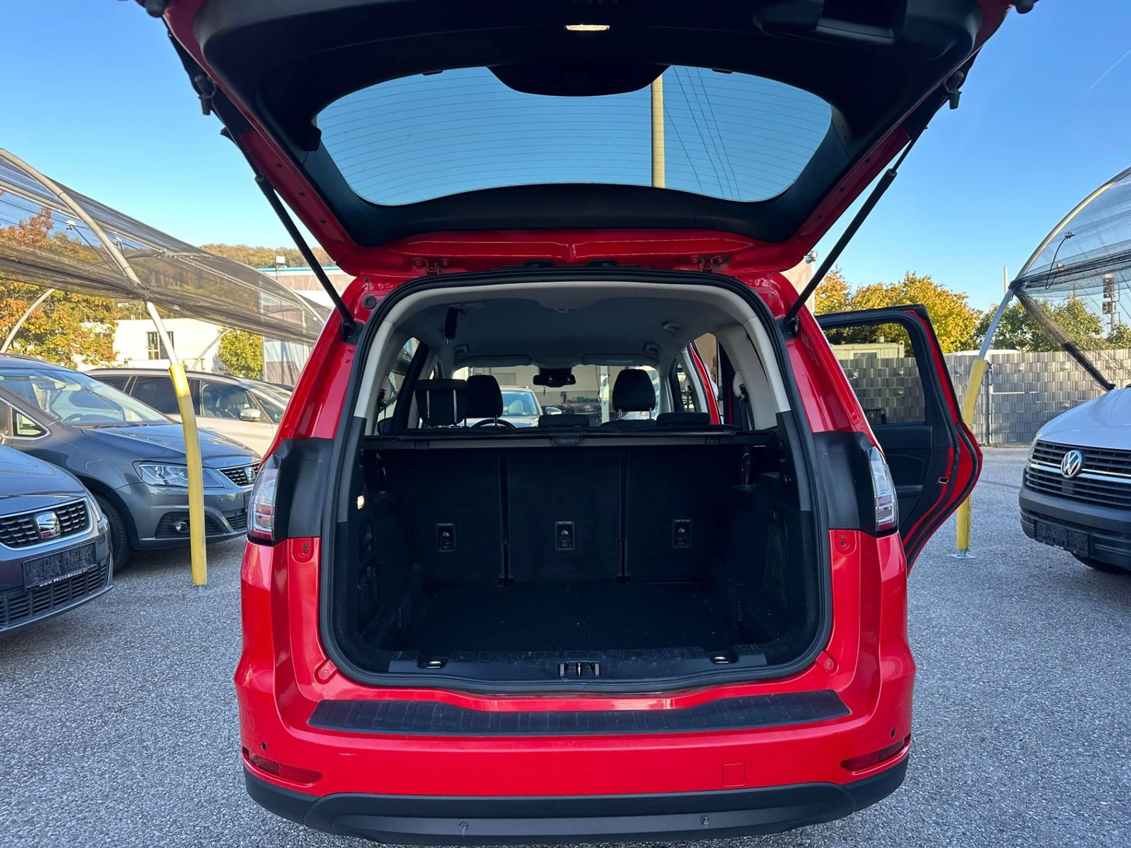 Ford Galaxy 2,0 EcoBlue Business Navi-Carplay-Sitzhzg. — photo 10