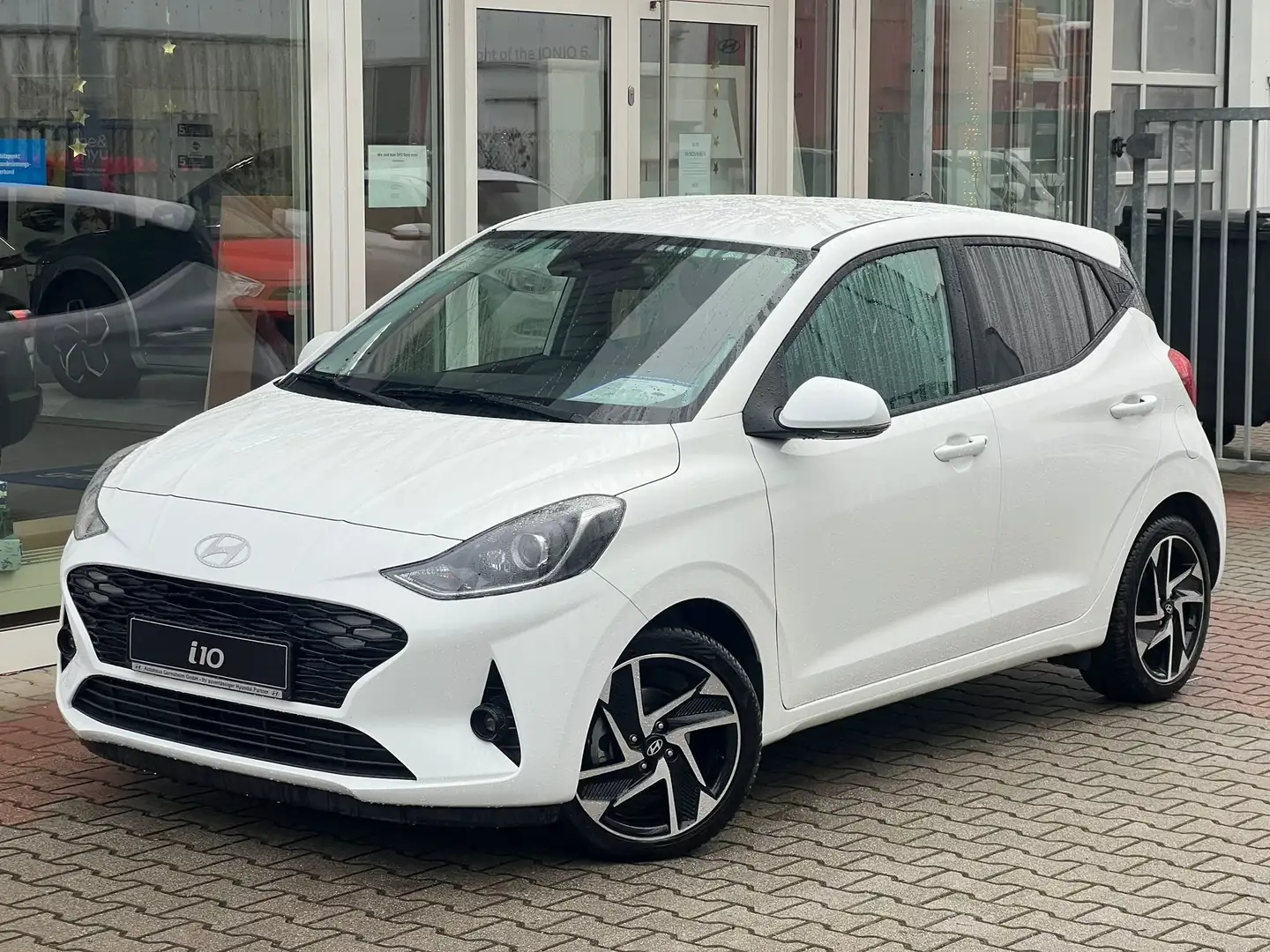 Hyundai i10 1.2 Prime *Automatik*1.Hand*Werksgarantie*Kamera Blanc - 1