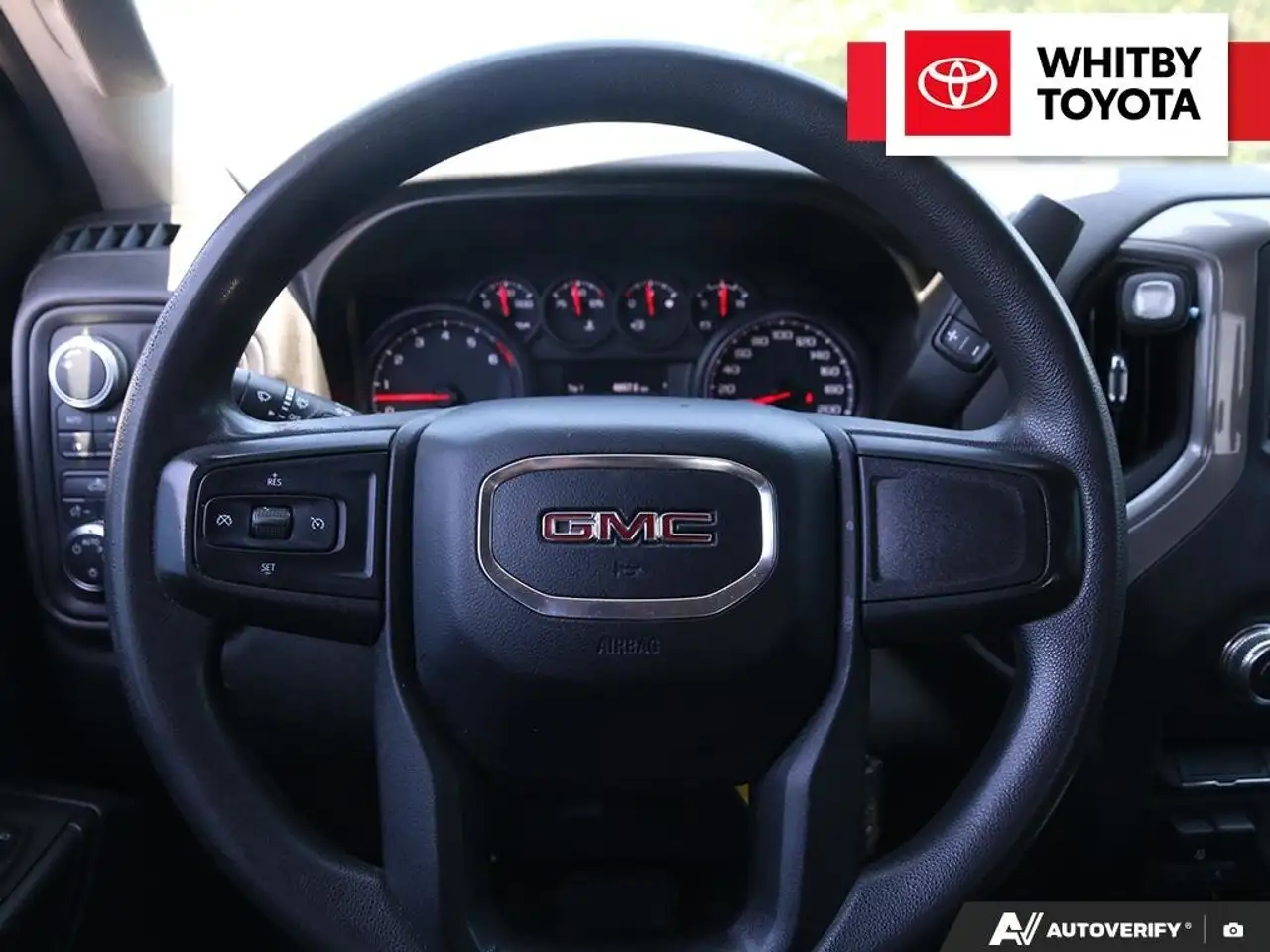 GMC Sierra 1500 photo GMC Sierra 1500