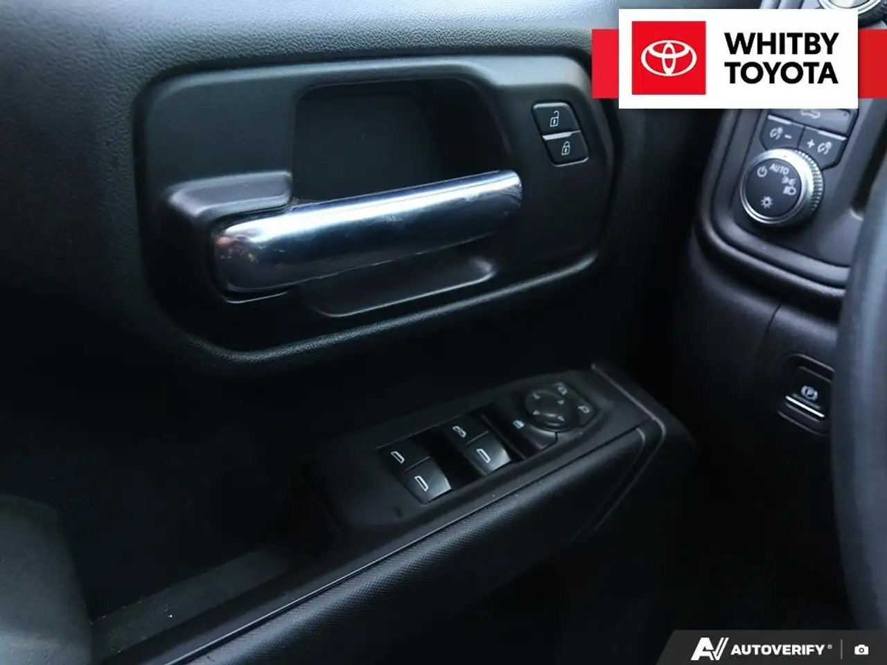GMC Sierra 1500 photo GMC Sierra 1500