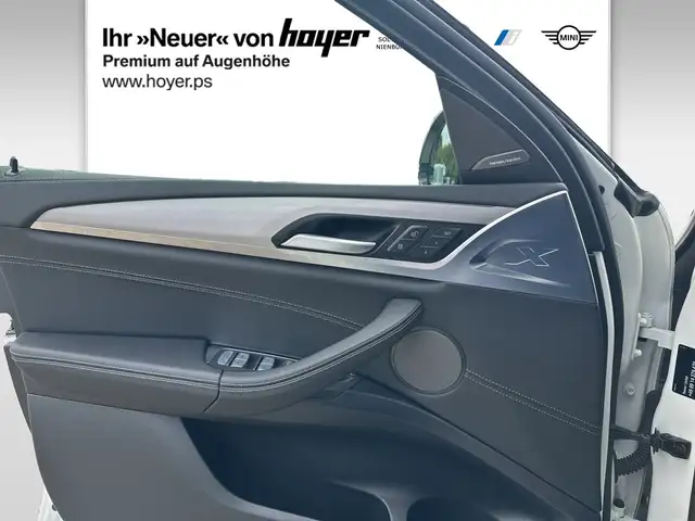 BMW X4 M view 15