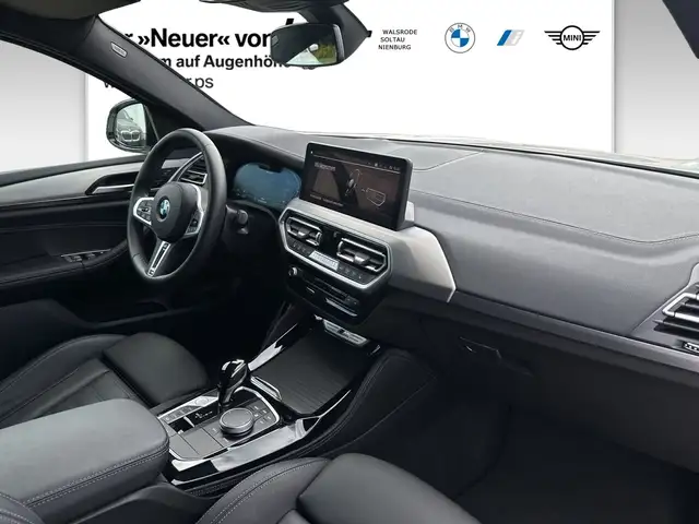 BMW X4 M view 4
