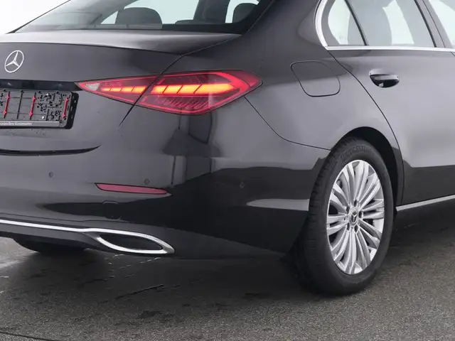 Mercedes-Benz C-Class view 5