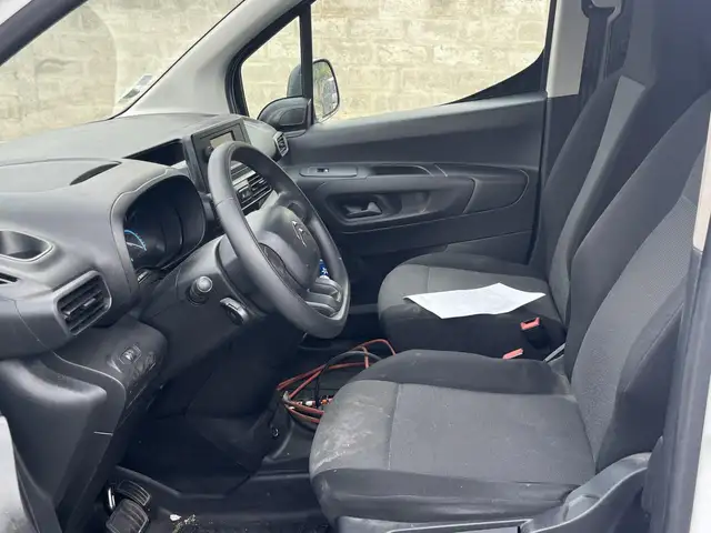 Citroen Berlingo view 5