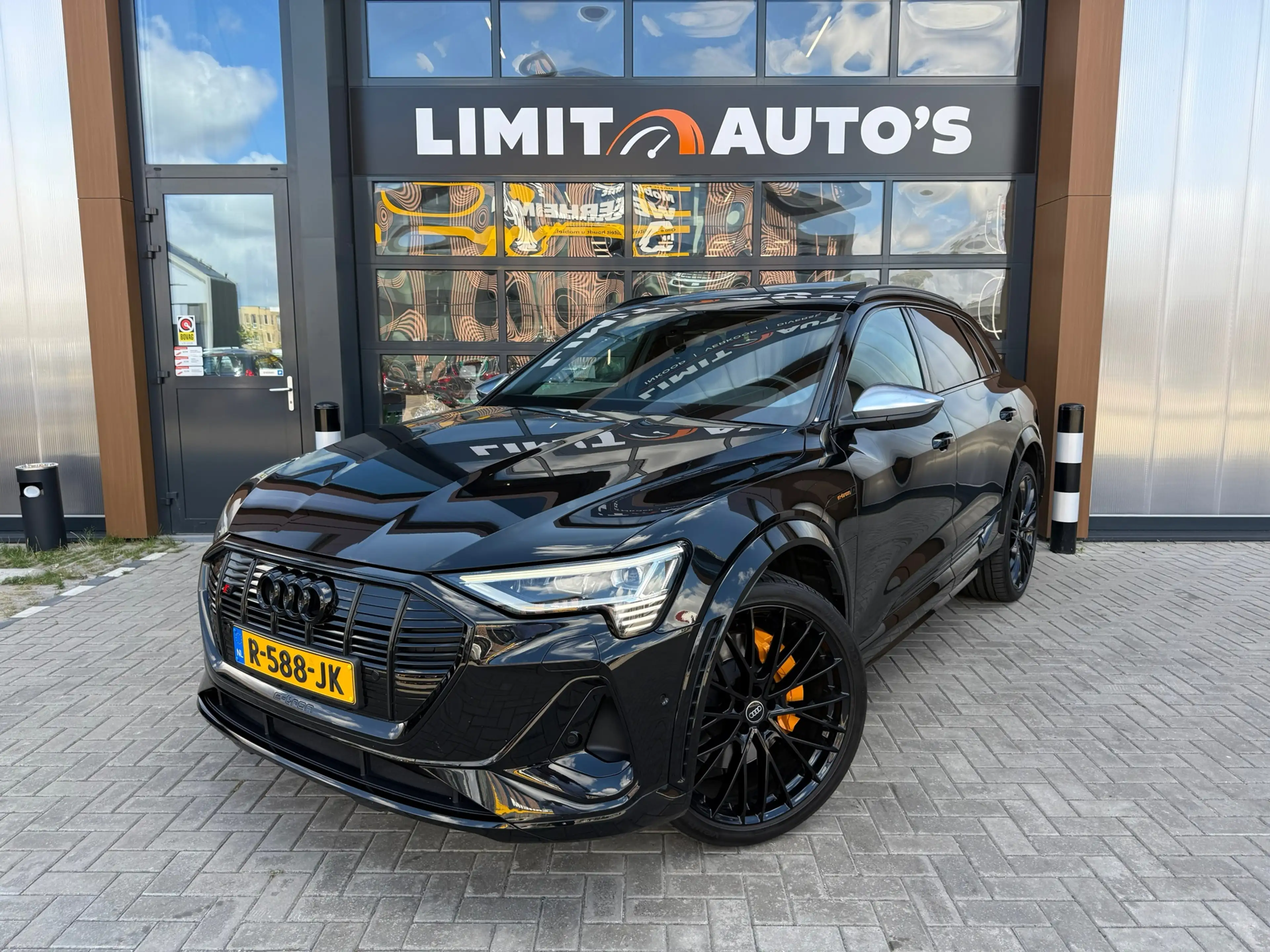 Audi e-tron S quattro 95 kWh/B&O/Pano/RS-stoelen/Camera/NAP — photo 2