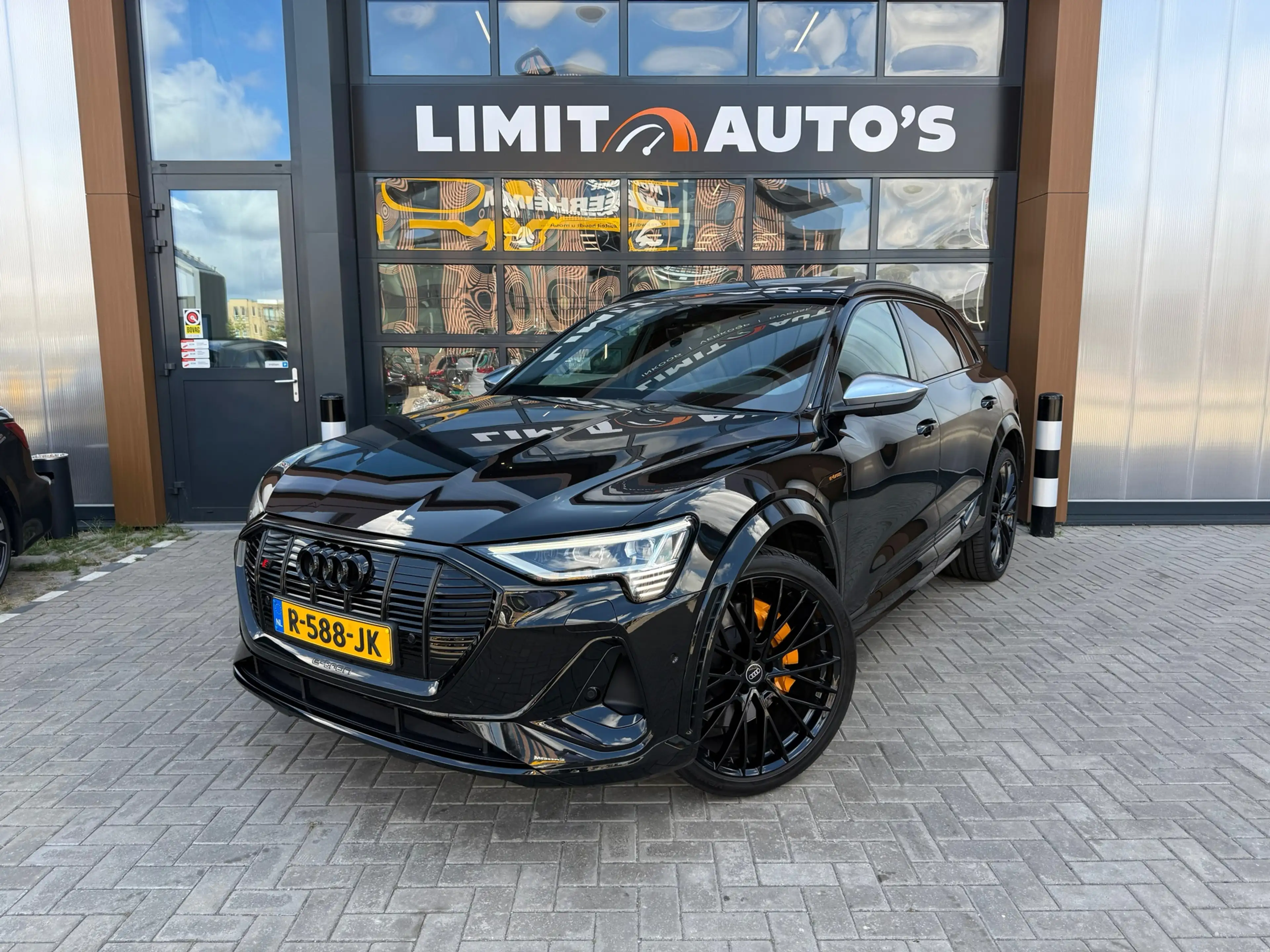 Audi e-tron S quattro 95 kWh/B&O/Pano/RS-stoelen/Camera/NAP