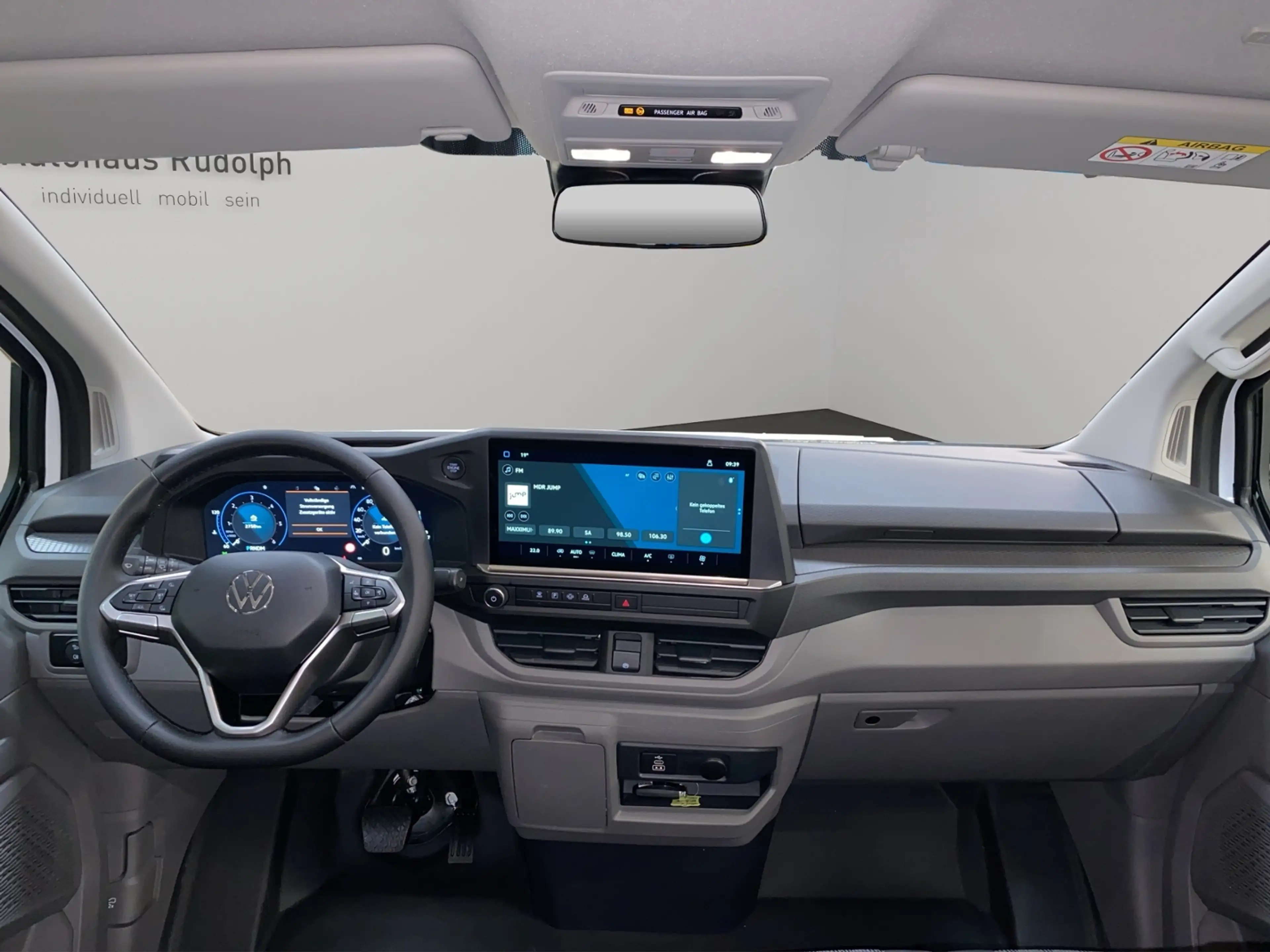 Volkswagen T7 Kombi 2.0 TDI DSG LR / LED RFK — photo 6