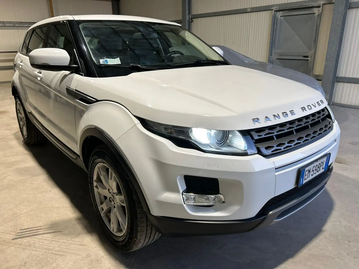 Land Rover Range Rover Evoque 2.2 td4 Pure Tech Pack 150cv BOOKSERVICE - 1