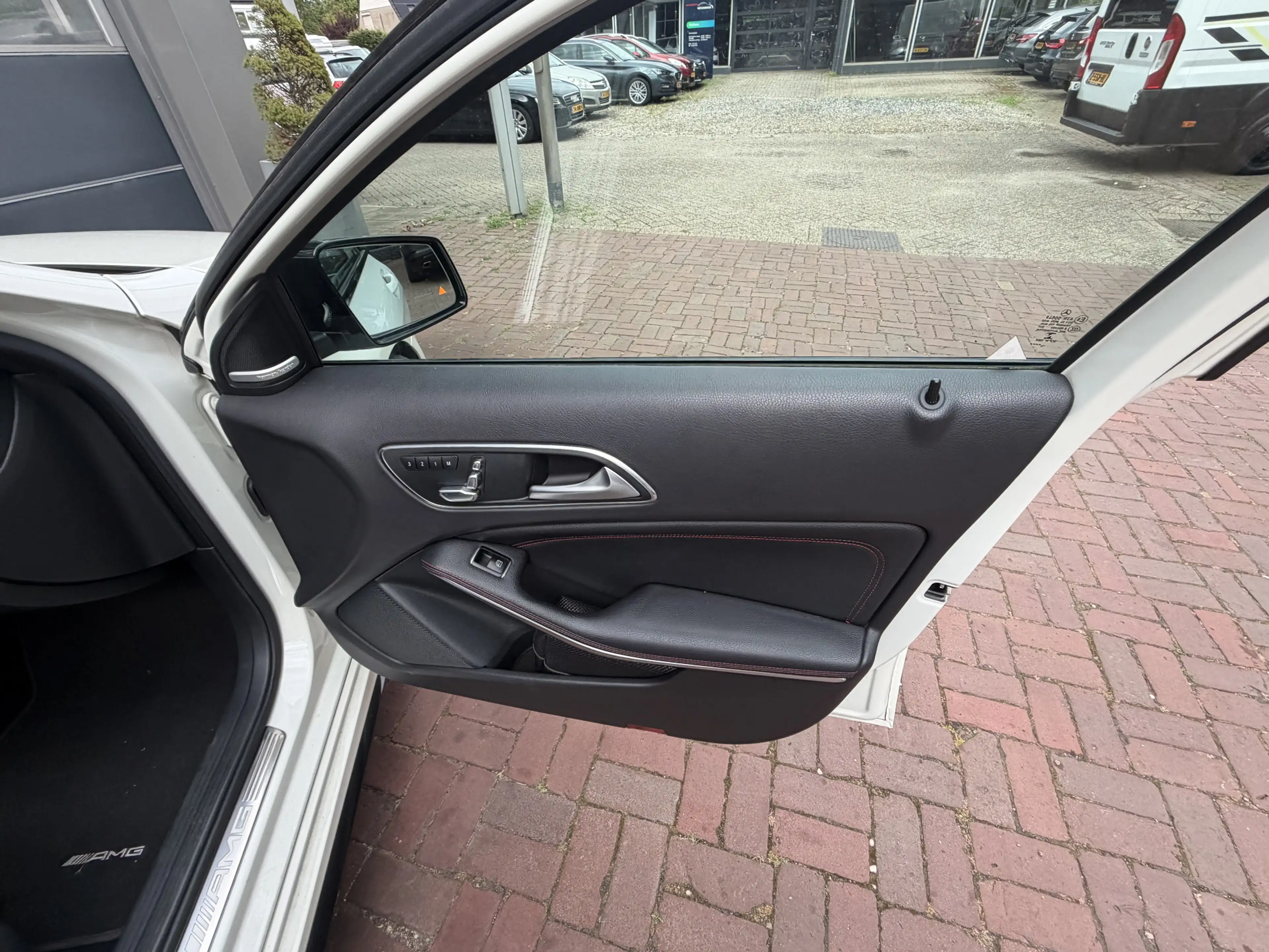 Mercedes-Benz A 45 AMG 4MATIC 2016 Km 157.000 Nap 381PK Dealer onderhoude — photo 36
