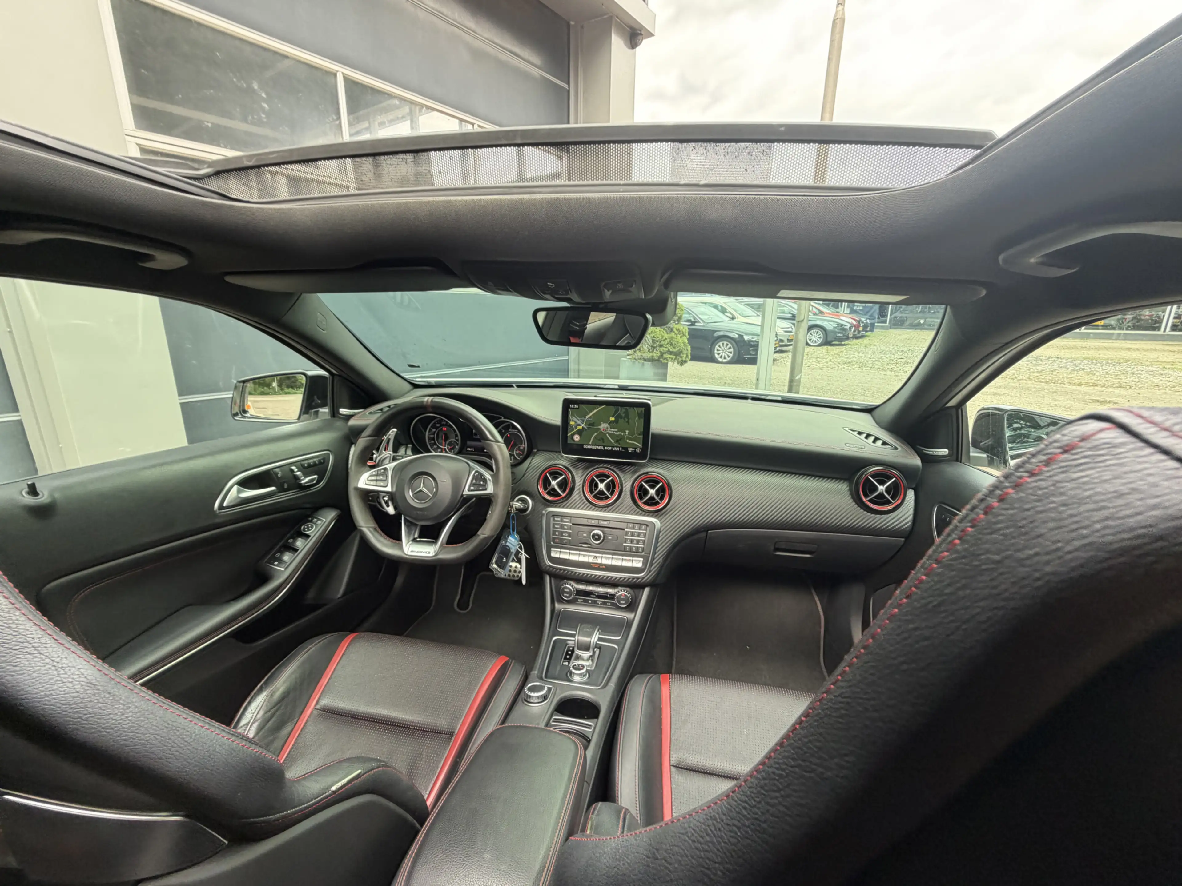 Mercedes-Benz A 45 AMG 4MATIC 2016 Km 157.000 Nap 381PK Dealer onderhoude — photo 37