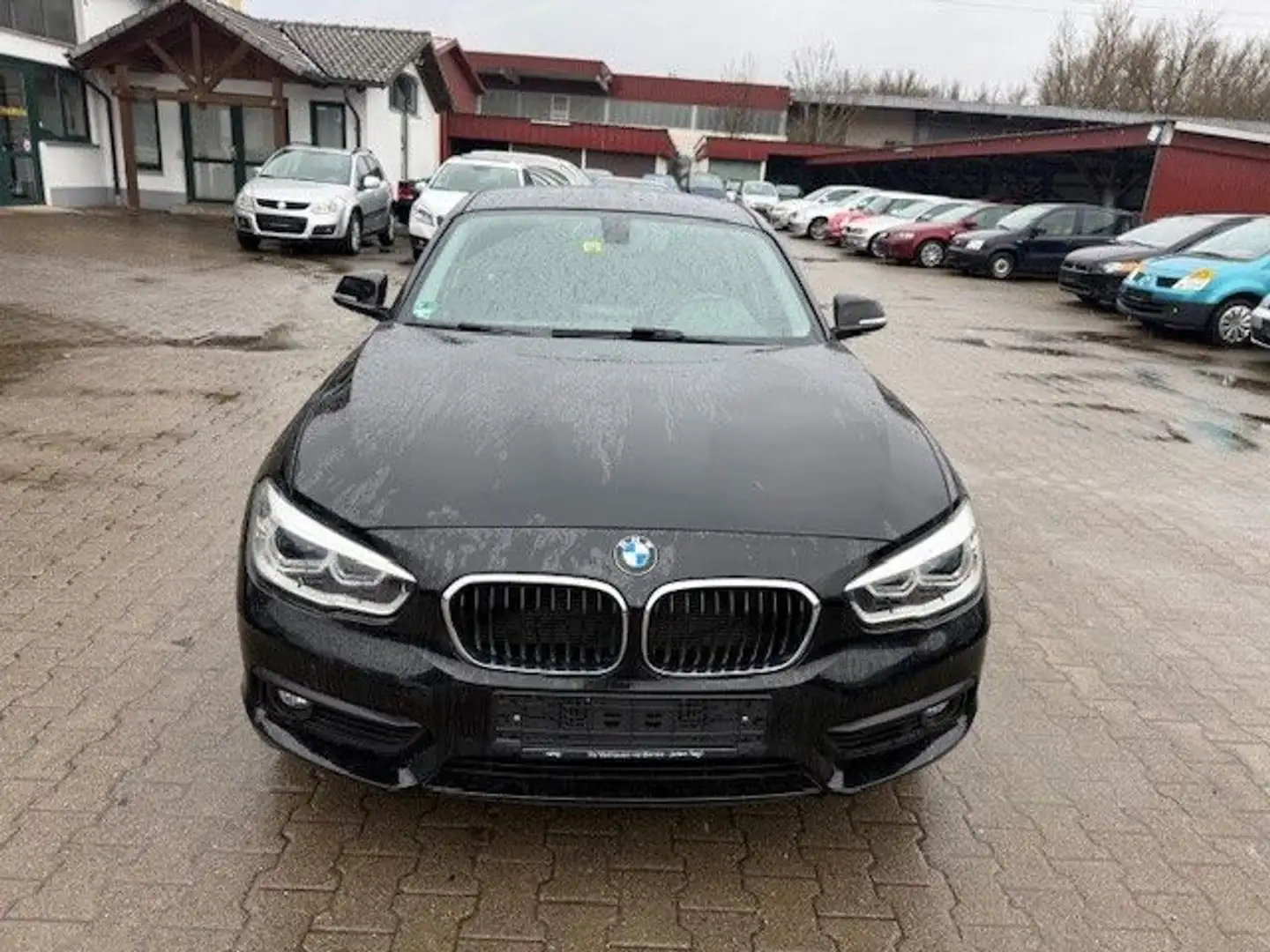 BMW 118 i Advantage LCI LED 2xPDC Startstop Autom. Schwarz - 2
