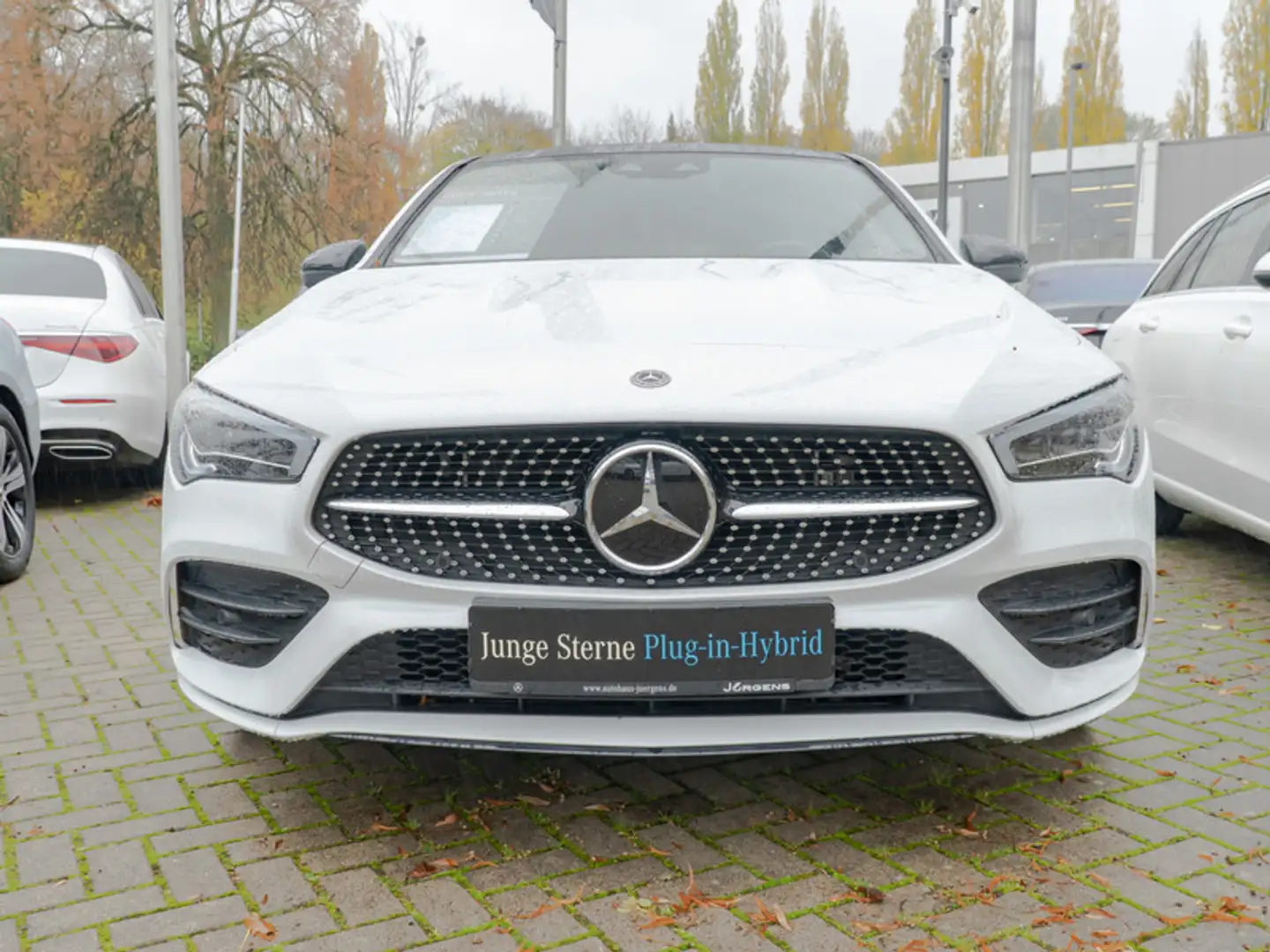 Mercedes-Benz CLA 250 e SB AMG-Sport/MLB/Cam/Pano/Leder/Distr Weiß - 2