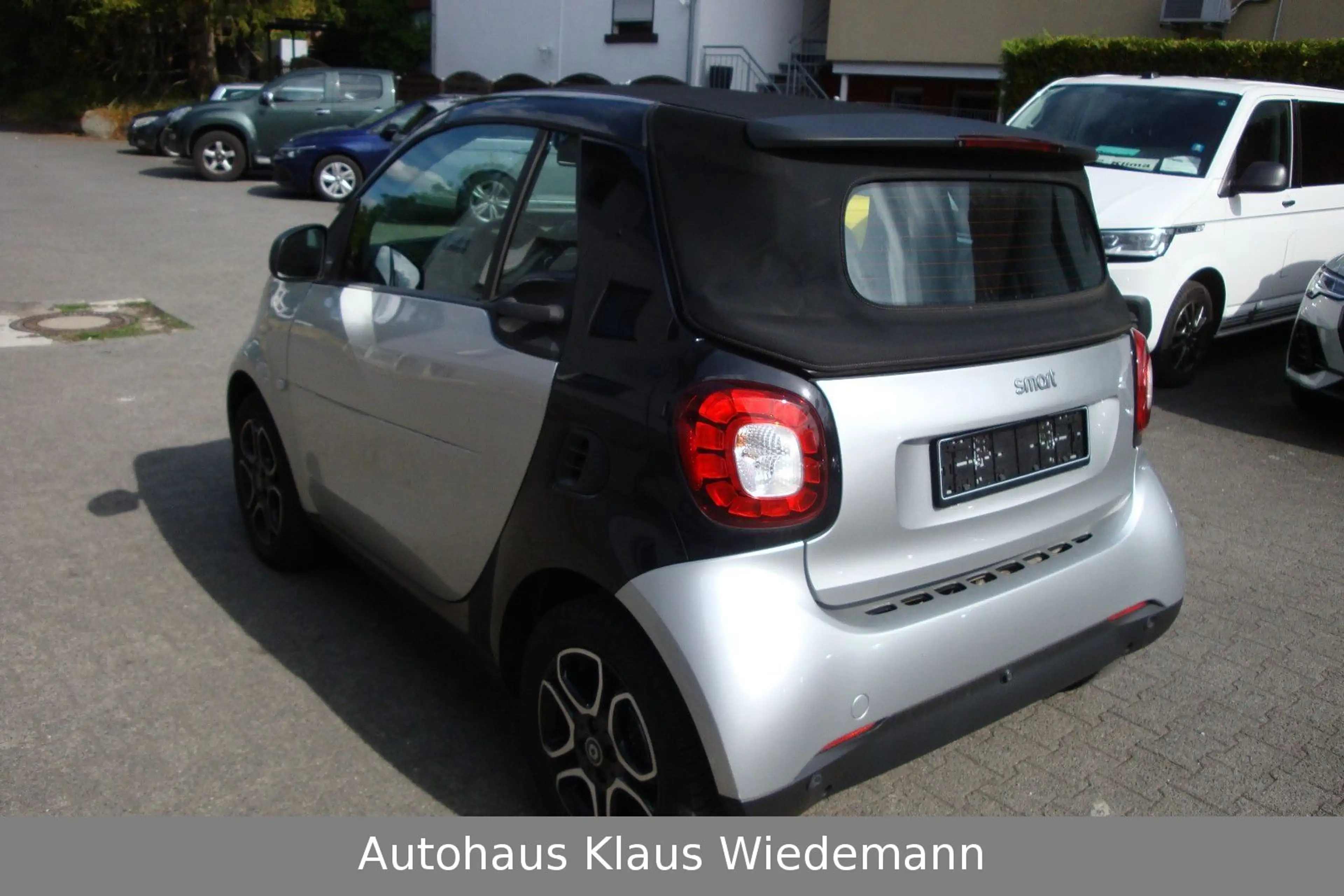 smart forTwo Cabrio 0.9 Pasion Twinamic - 1.Hd/24 TKM — photo 3