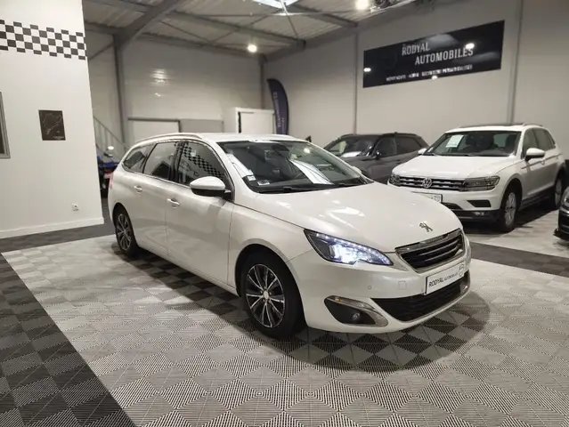 Peugeot Autres Allure Business 1.6 BlueHDi EAT6 S&S 120 cv Boîte auto