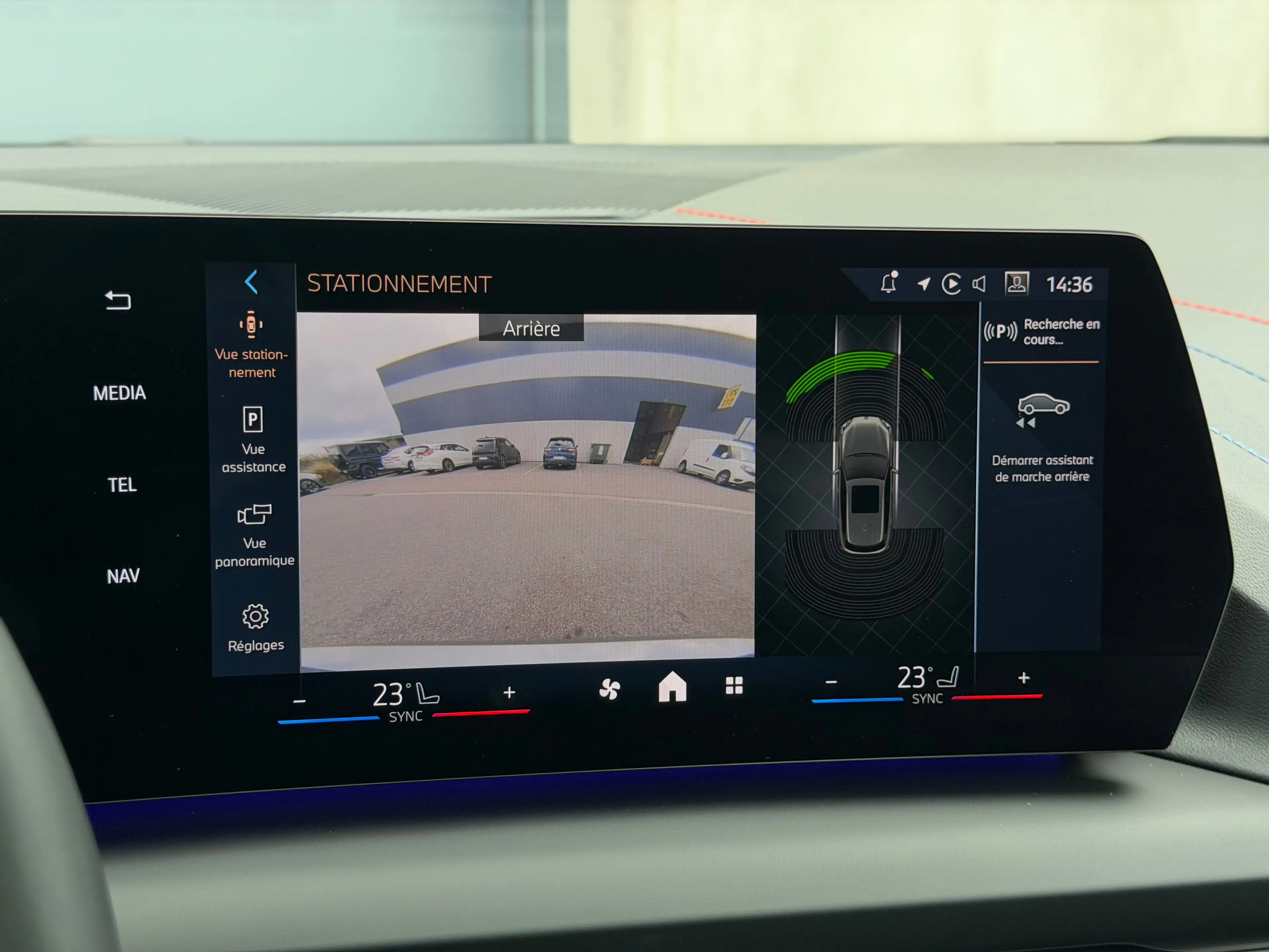 BMW 120 i hybride M Pack *Toit Pano/ Harman Kardon/ LED* Garantie BMW — photo 14
