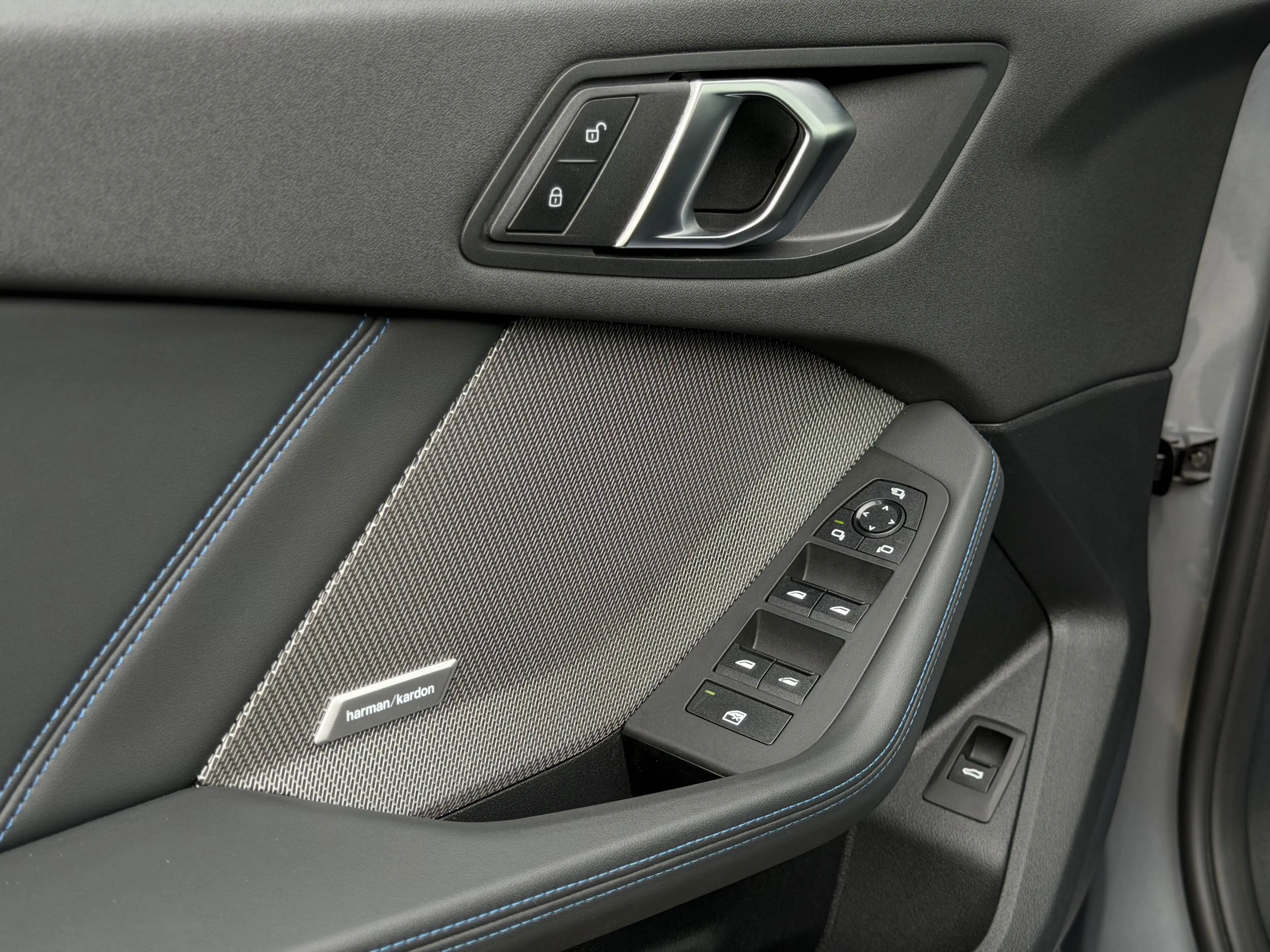 BMW 120 i hybride M Pack *Toit Pano/ Harman Kardon/ LED* Garantie BMW — photo 9