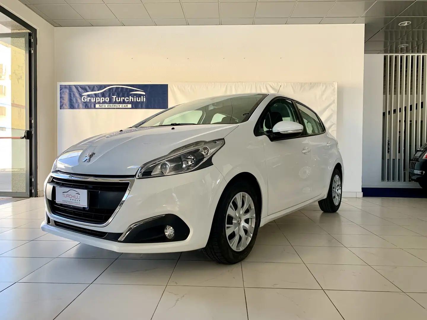 Peugeot 208 208 5p 1.6 bluehdi Active 75cv Bianco - 1