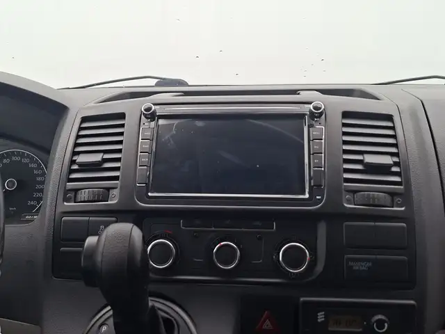 Volkswagen Transporter view 29