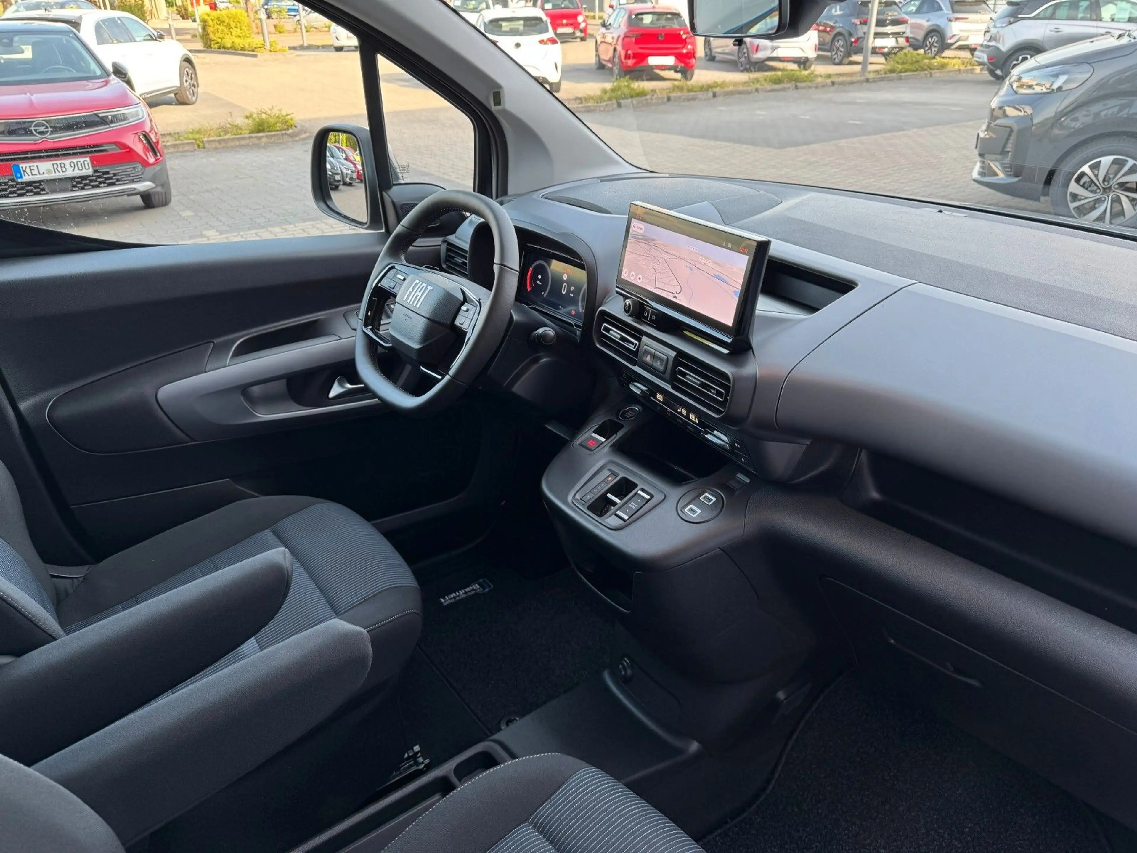 Fiat Doblo Kombi 5-Sitzer DIESEL 1.5 131 AutomatikN1 — photo 6
