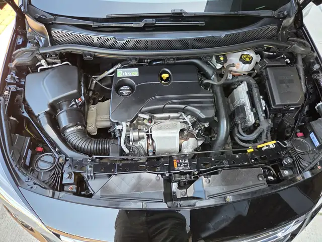 Opel Astra view 14