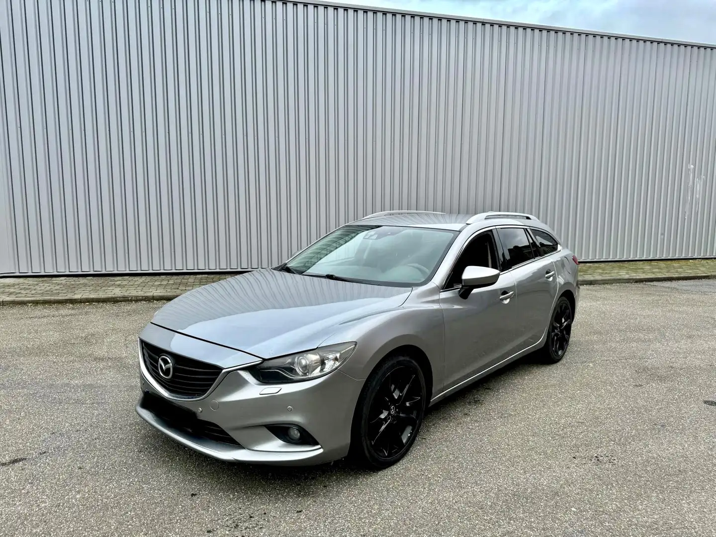 Mazda 6 2.2 D Skydrive Premium Edition Grey - 1